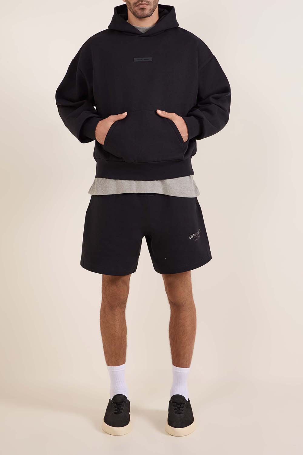 תמונת כל הלוק של קפוצ'ון